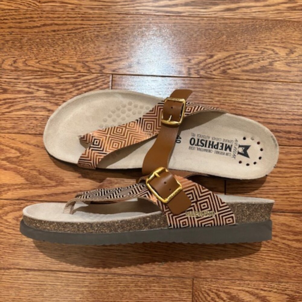 Mephisto Helen sandals Size 40 NWT